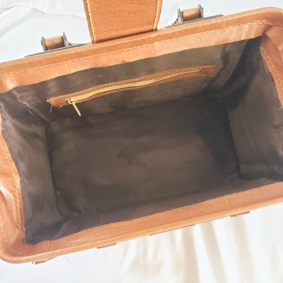 Other Vintage Leather Hard Sided Doctors Briefcasebusiness Bag W